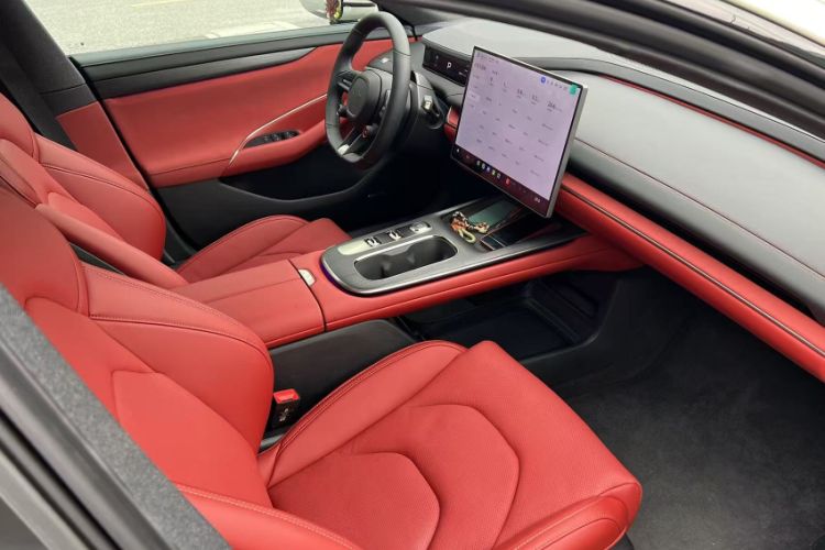 Used Xiaomi Auto SU7 2024 Rear-Drive Ultra-Long Range Advanced Pro-Level Intelligent Driving Version Interior 5
