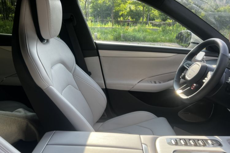 Used Xiaomi Auto SU7 2024 Four-Wheel Drive Ultra-Long Range Advanced Intelligent Driving Max Edition Interior 6