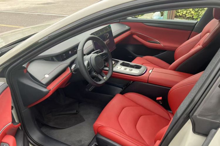 Used Xiaomi Auto SU7 2024 Rear-Drive Ultra-Long Range Advanced Pro-Level Intelligent Driving Version Interior 8