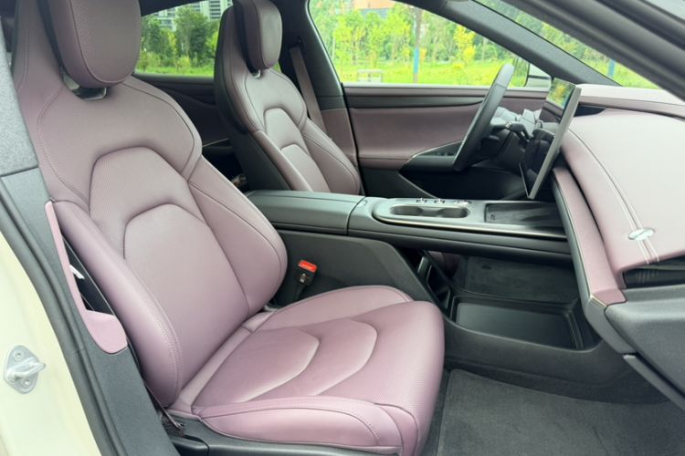 Used Xiaomi Auto SU7 2024 Rear-Drive Long-Range Intelligent Driving Version Interior 9