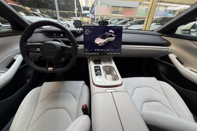 Used Xiaomi Auto SU7 2024 Rear-Drive Long-Range Intelligent Driving Version Interior 9