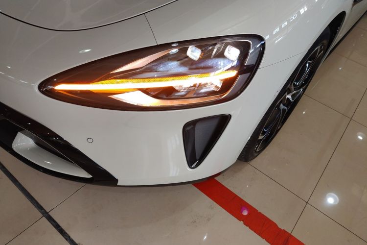 Used Xiaomi Auto SU7 2024 Rear-Drive Long-Range Intelligent Driving Version Left Front Headlight