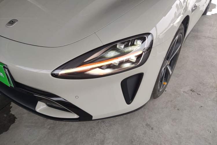 Used Xiaomi Auto SU7 2024 Four-Wheel Drive Ultra-Long Range Advanced Intelligent Driving Max Edition Left Front Headlight