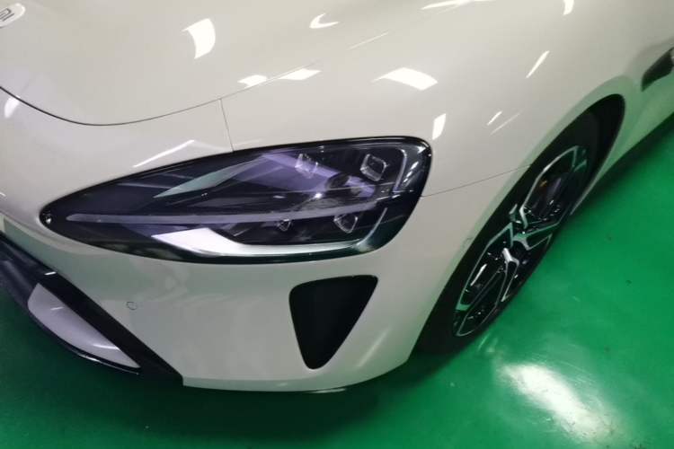 Used Xiaomi Auto SU7 2024 Four-Wheel Drive Ultra-Long Range Advanced Intelligent Driving Max Edition Left Front Headlight