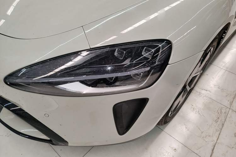 Used Xiaomi Auto SU7 2024 Rear-Drive Long-Range Intelligent Driving Version Left Front Headlight