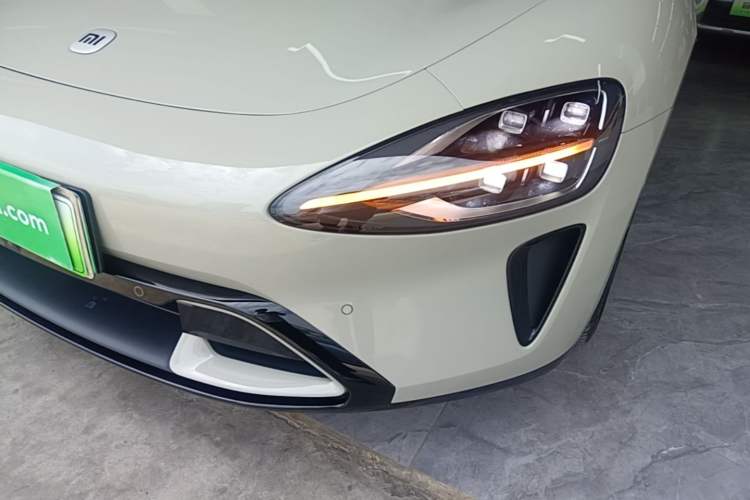Used Xiaomi Auto SU7 2024 Rear-Drive Ultra-Long Range Advanced Pro-Level Intelligent Driving Version Left Front Headlight