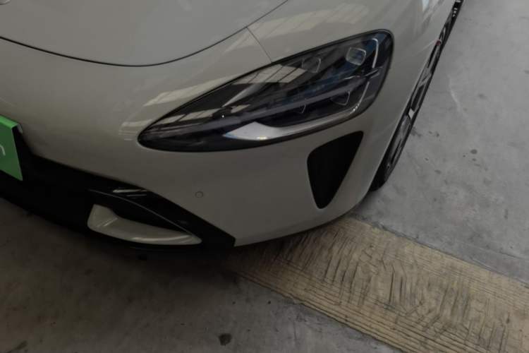Used Xiaomi Auto SU7 2024 Rear-Drive Long-Range Intelligent Driving Version Left Front Headlight