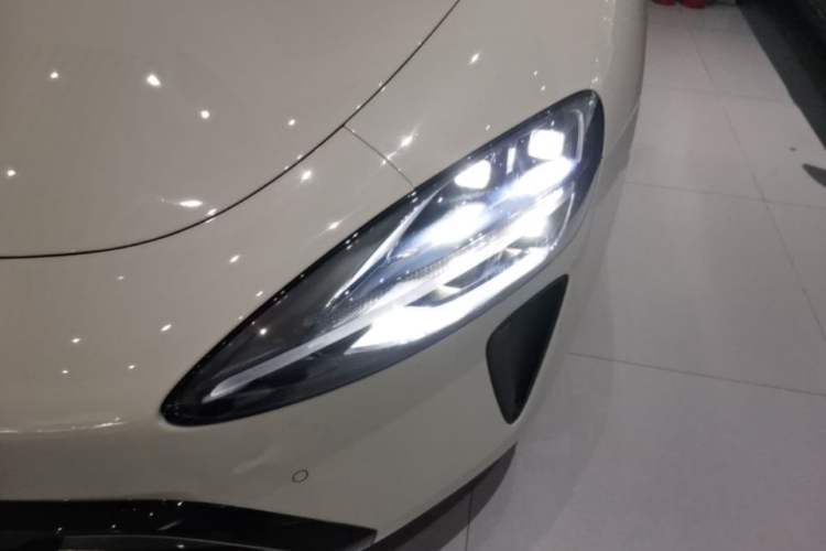 Used Xiaomi Auto SU7 2024 Four-Wheel-Drive Max Founder's Edition Left Front Headlight