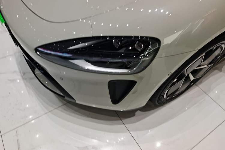 Used Xiaomi Auto SU7 2024 Rear-Drive Standard Founder Edition Left Front Headlight