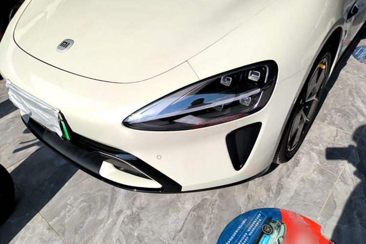 Used Xiaomi Auto SU7 2024 Rear-Drive Ultra-Long Range Advanced Pro-Level Intelligent Driving Version Left Front Headlight