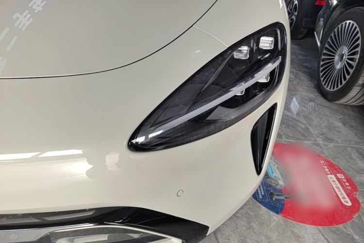 Used Xiaomi Auto SU7 2024 Rear-Drive Ultra-Long Range Advanced Pro-Level Intelligent Driving Version Left Front Headlight