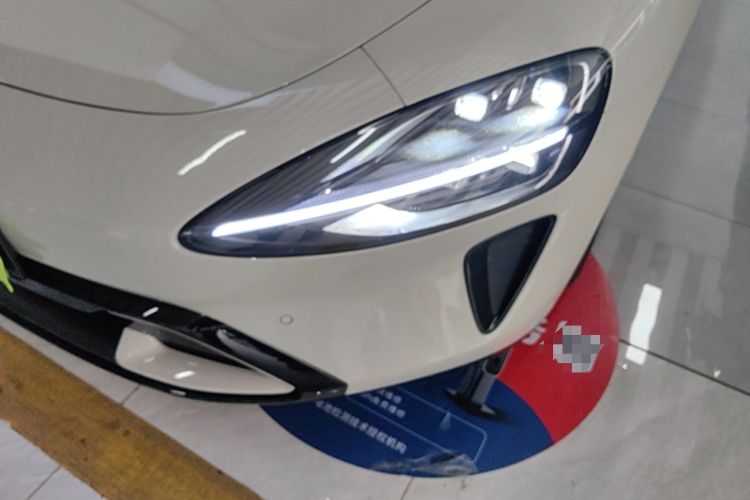 Used Xiaomi Auto SU7 2024 Four-Wheel Drive Ultra-Long Range Advanced Intelligent Driving Max Edition Left Front Headlight
