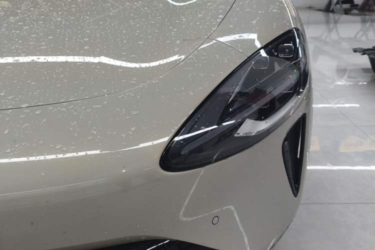 Used Xiaomi Auto SU7 2024 Rear-Drive Ultra-Long Range Advanced Pro-Level Intelligent Driving Version Left Front Headlight