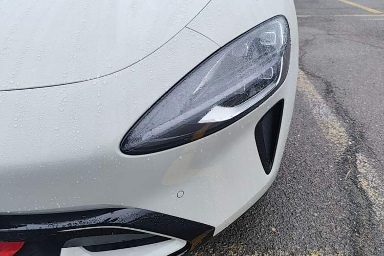 Used Xiaomi Auto SU7 2024 Rear-Drive Long-Range Intelligent Driving Version Left Front Headlight