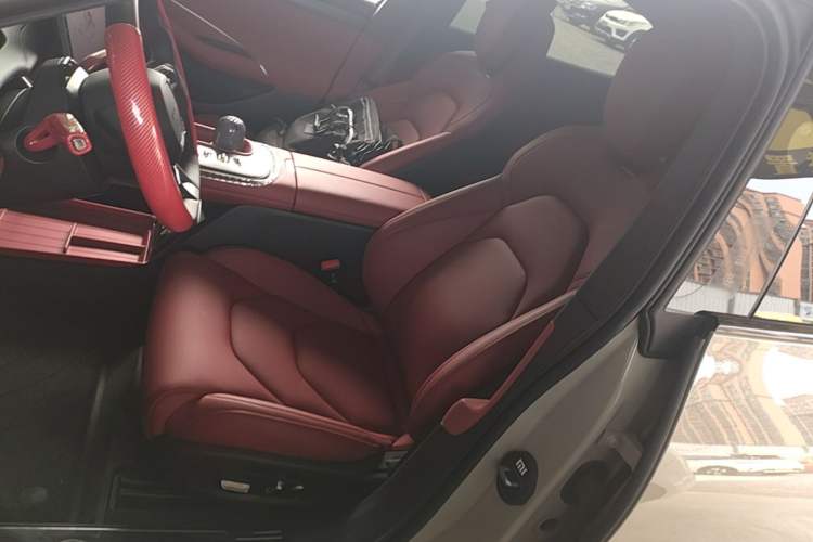 Used Xiaomi Auto SU7 2024 Rear-Drive Ultra-Long Range Advanced Pro-Level Intelligent Driving Version Left Front Seat