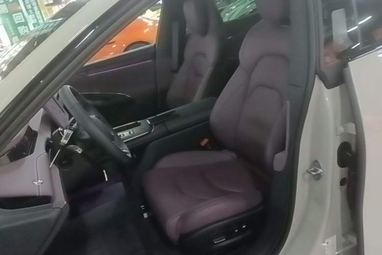 Used Xiaomi Auto SU7 2024 Rear-Drive Long-Range Intelligent Driving Version Left Front Seat