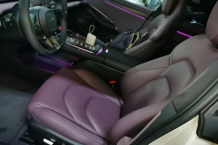 Used Xiaomi Auto SU7 2024 Four-Wheel Drive Ultra-Long Range Advanced Intelligent Driving Max Edition Left Front Seat