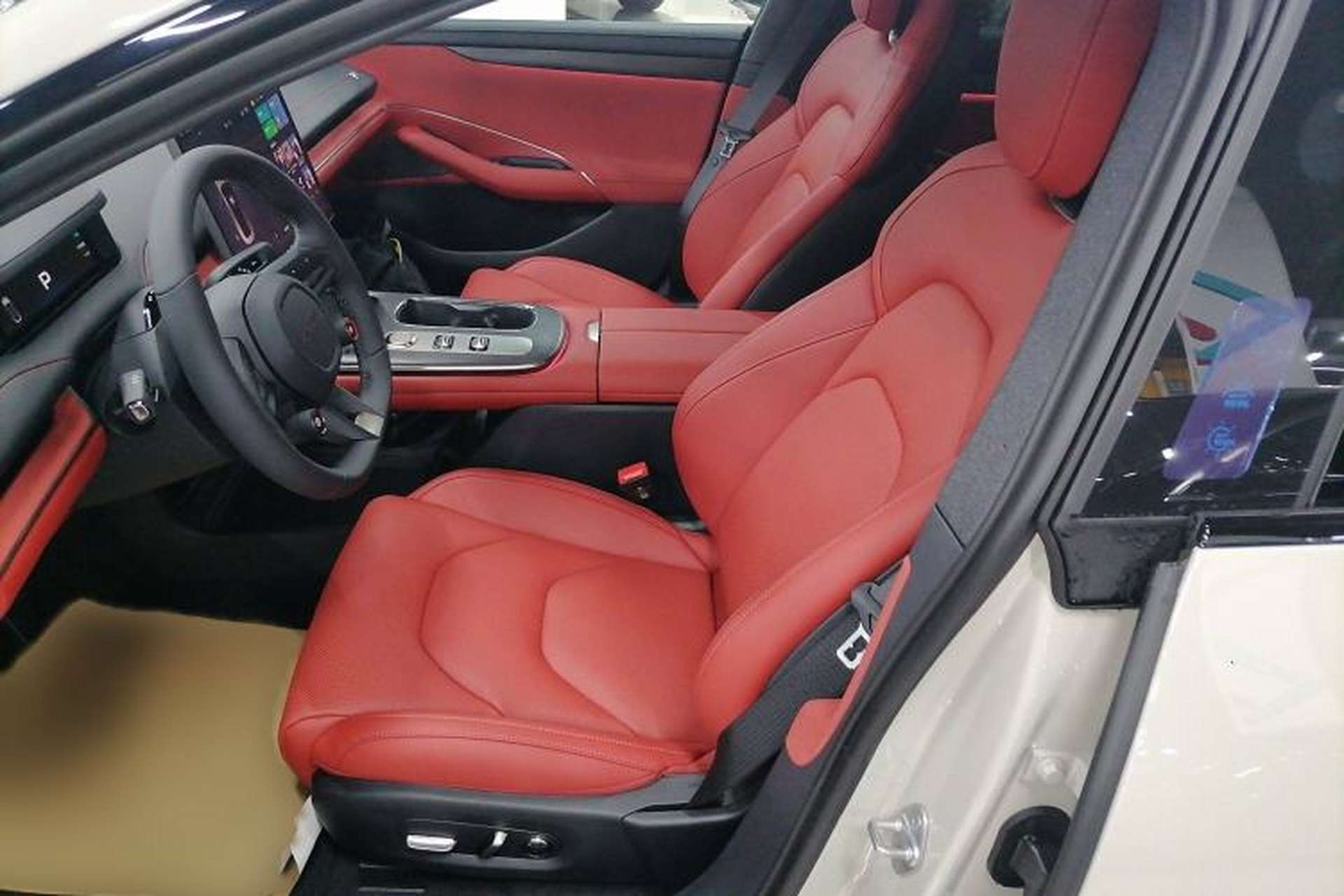 Used Xiaomi Auto SU7 2024 Rear-Drive Long-Range Intelligent Driving Version Left Front Seat