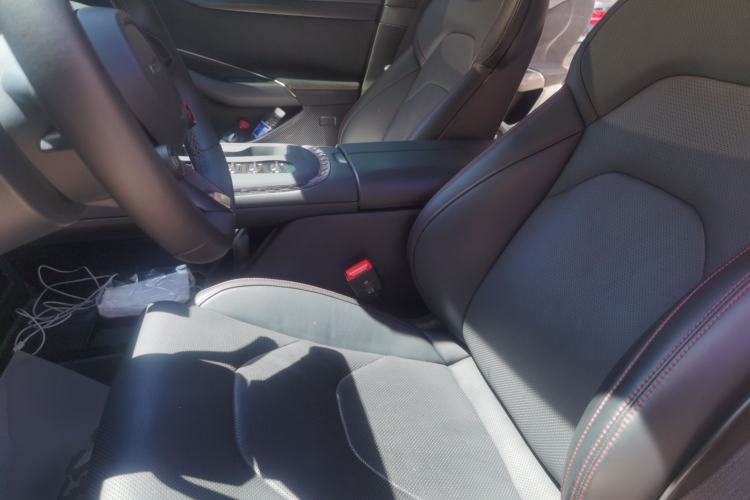 Used Xiaomi Auto SU7 2024 Four-Wheel-Drive Max Founder's Edition Left Front Seat