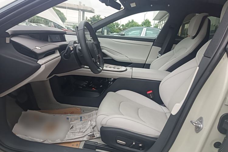 Used Xiaomi Auto SU7 2024 Rear-Drive Ultra-Long Range Advanced Pro-Level Intelligent Driving Version Left Front Seat