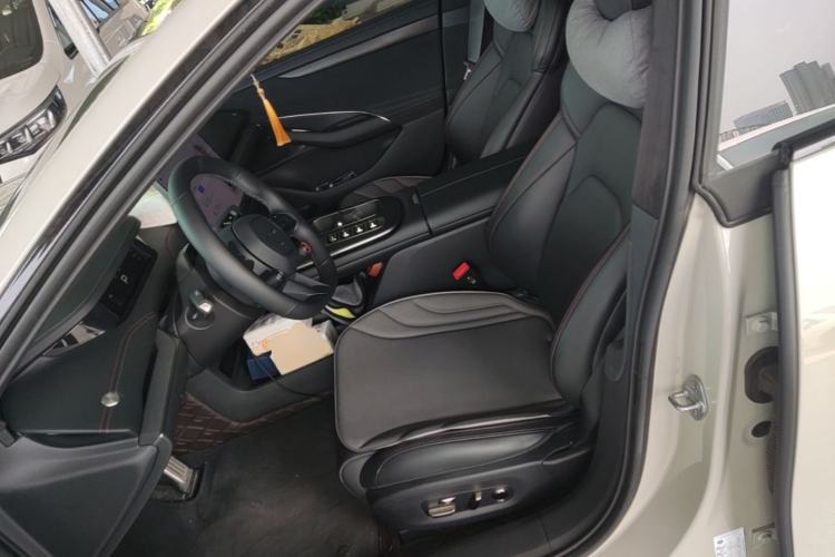 Used Xiaomi Auto SU7 2024 Four-Wheel Drive Ultra-Long Range Advanced Intelligent Driving Max Edition Left Front Seat