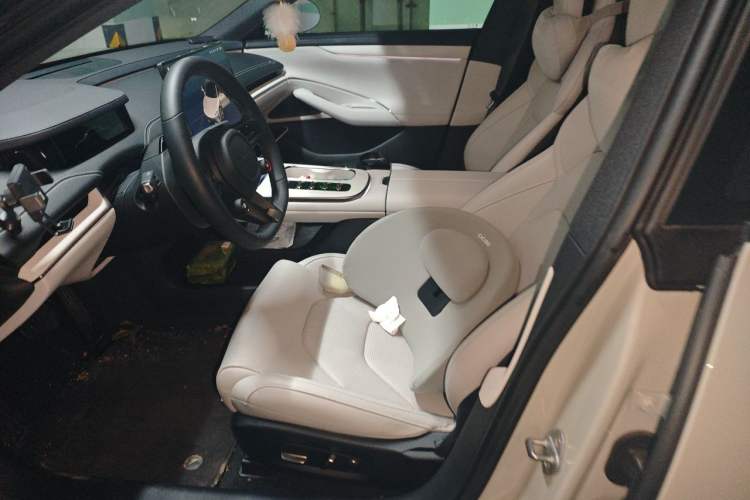 Used Xiaomi Auto SU7 2024 Rear-Drive Ultra-Long Range Advanced Pro-Level Intelligent Driving Version Left Front Seat