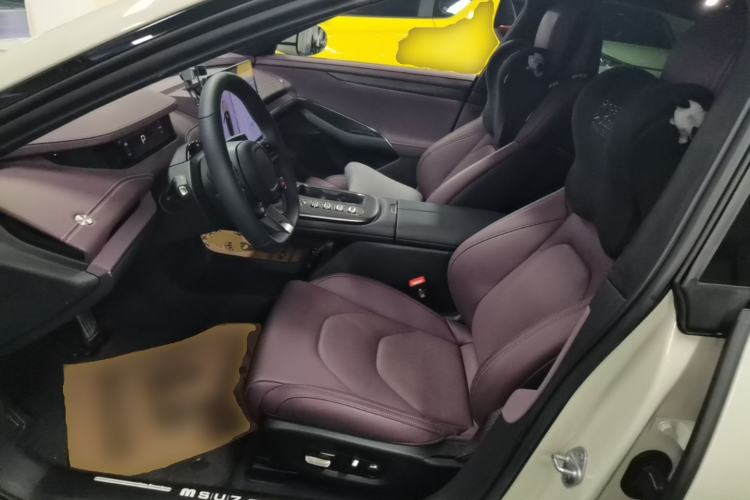 Used Xiaomi Auto SU7 2024 Four-Wheel Drive Ultra-Long Range Advanced Intelligent Driving Max Edition Left Front Seat