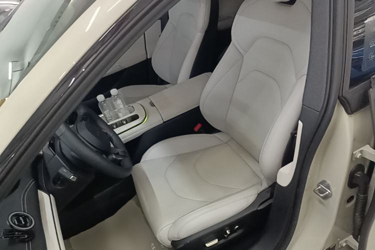 Used Xiaomi Auto SU7 2024 Rear-Drive Standard Founder Edition Left Front Seat