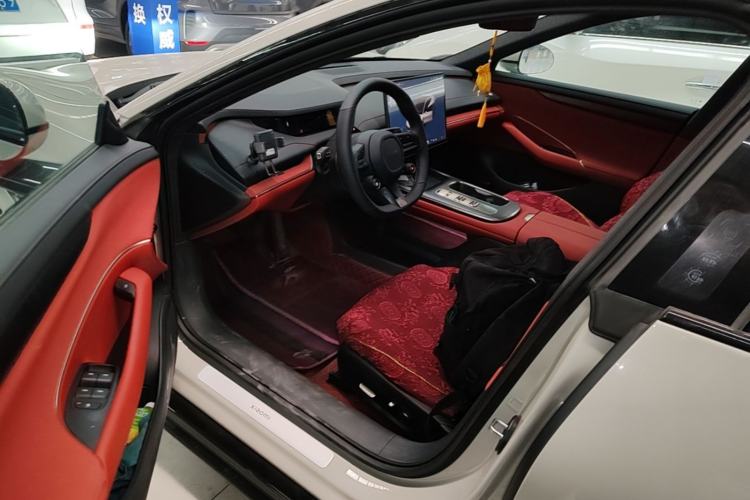 Used Xiaomi Auto SU7 2024 Rear-Drive Long-Range Intelligent Driving Version Left Front Seat