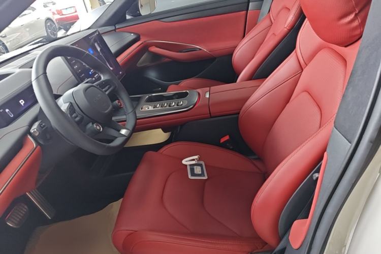 Used Xiaomi Auto SU7 2024 Four-Wheel Drive Ultra-Long Range Advanced Intelligent Driving Max Edition Left Front Seat
