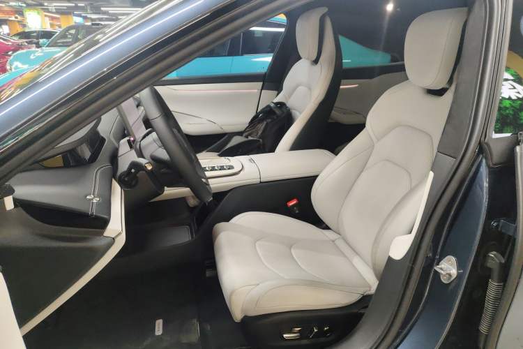 Used Xiaomi Auto SU7 2024 Four-Wheel Drive Ultra-Long Range Advanced Intelligent Driving Max Edition Left Front Seat