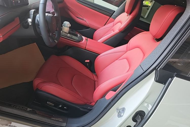 Used Xiaomi Auto SU7 2024 Rear-Drive Ultra-Long Range Advanced Pro-Level Intelligent Driving Version Left Front Seat