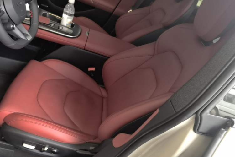 Used Xiaomi Auto SU7 2024 Rear-Drive Long-Range Intelligent Driving Version Left Front Seat