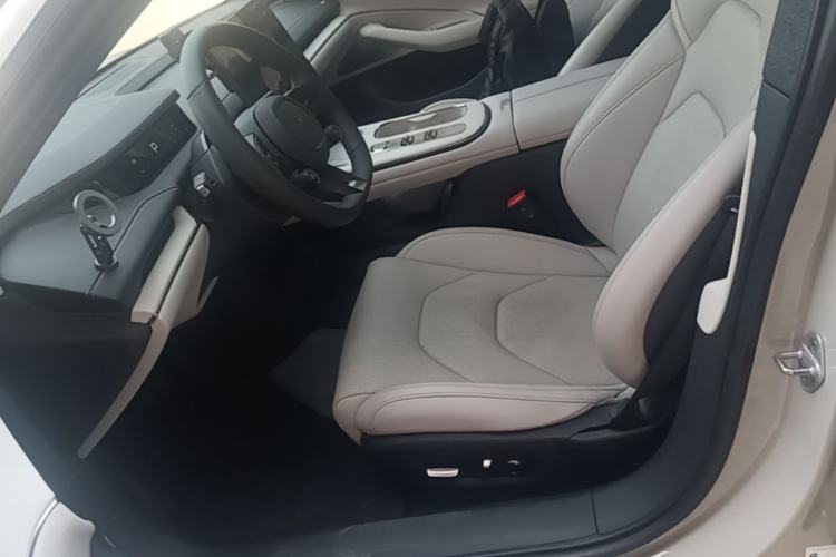 Used Xiaomi Auto SU7 2024 Rear-Drive Long-Range Intelligent Driving Version Left Front Seat