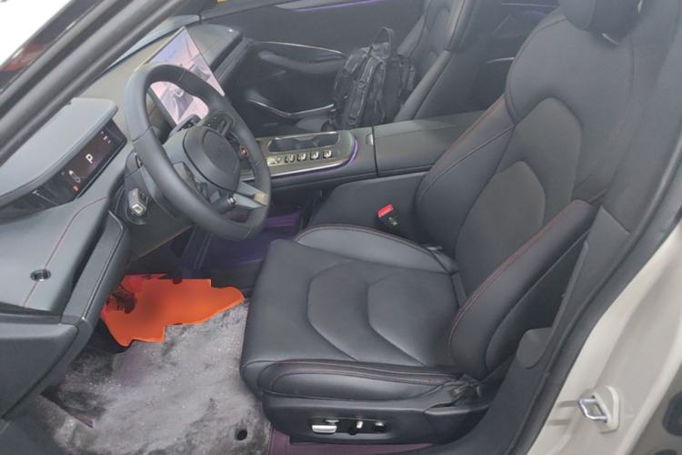 Used Xiaomi Auto SU7 2024 Four-Wheel Drive Ultra-Long Range Advanced Intelligent Driving Max Edition Left Front Seat