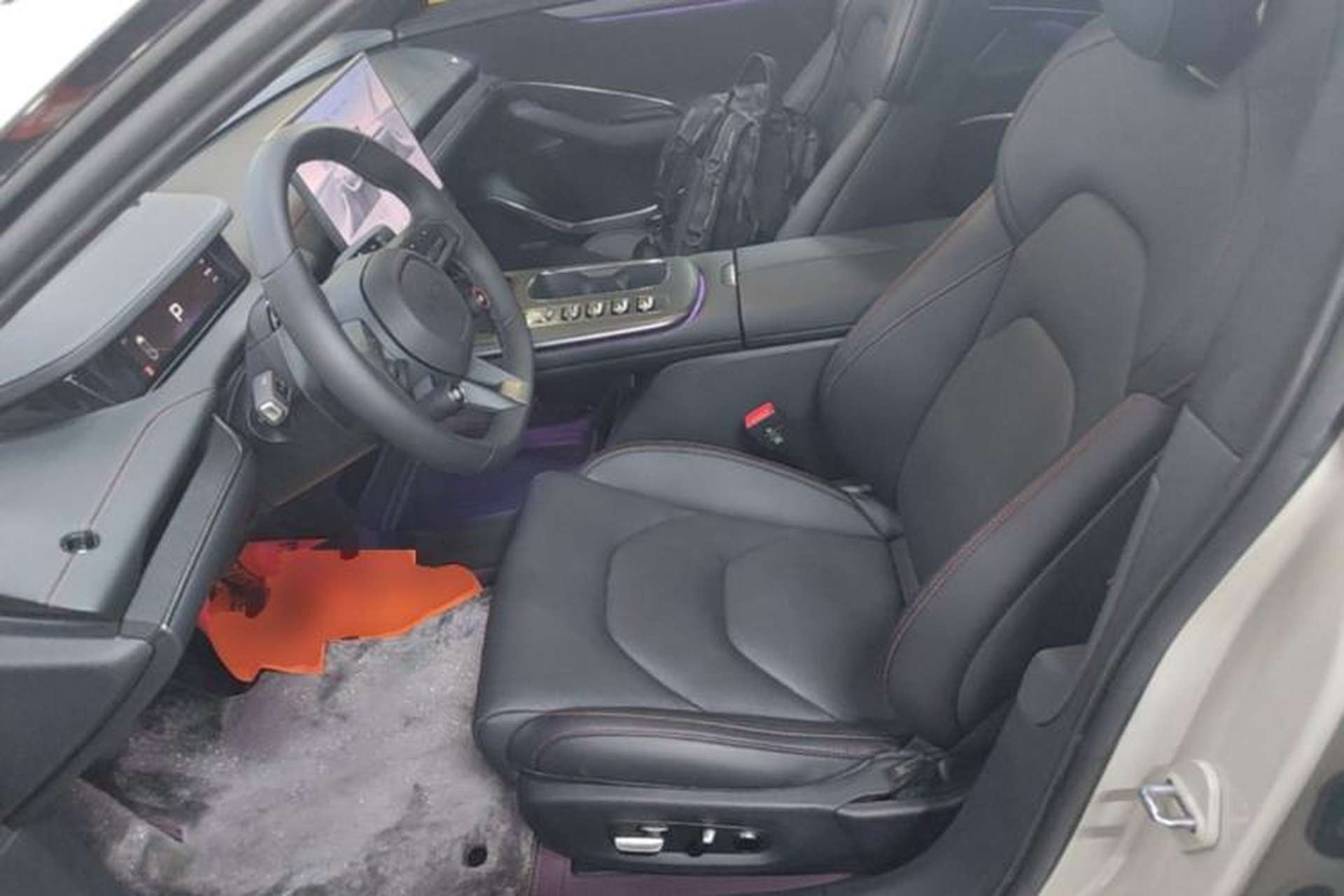 Used Xiaomi Auto SU7 2024 Four-Wheel Drive Ultra-Long Range Advanced Intelligent Driving Max Edition Left Front Seat