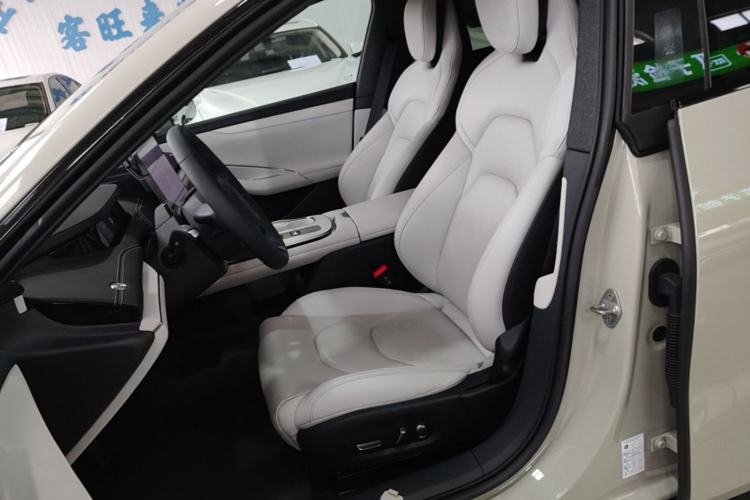 Used Xiaomi Auto SU7 2024 Rear-Drive Ultra-Long Range Advanced Pro-Level Intelligent Driving Version Left Front Seat