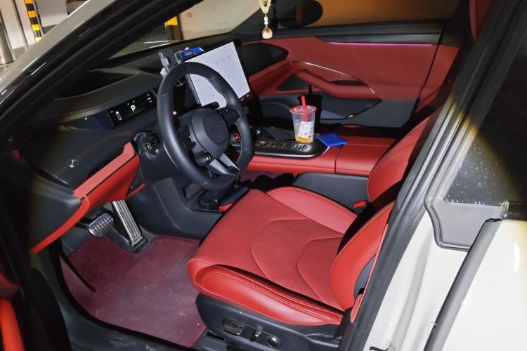 Used Xiaomi Auto SU7 2024 Four-Wheel Drive Ultra-Long Range Advanced Intelligent Driving Max Edition Left Front Seat