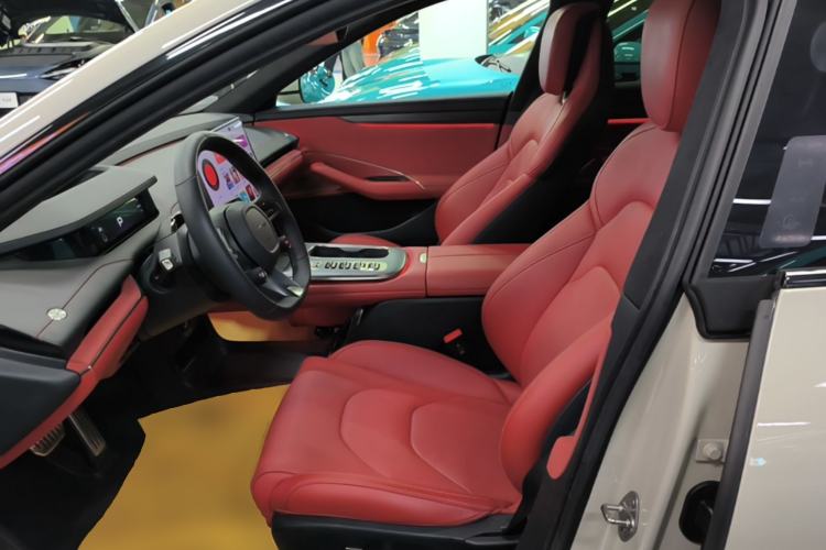 Used Xiaomi Auto SU7 2024 Four-Wheel Drive Ultra-Long Range Advanced Intelligent Driving Max Edition Left Front Seat