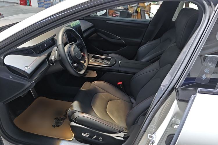 Used Xiaomi Auto SU7 2024 Four-Wheel Drive Ultra-Long Range Advanced Intelligent Driving Max Edition Left Front Seat