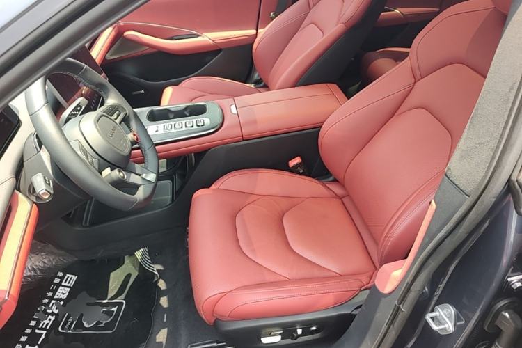 Used Xiaomi Auto SU7 2024 Four-Wheel Drive Ultra-Long Range Advanced Intelligent Driving Max Edition Left Front Seat
