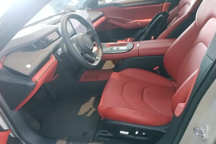 Used Xiaomi Auto SU7 2024 Rear-Drive Ultra-Long Range Advanced Pro-Level Intelligent Driving Version Left Front Seat