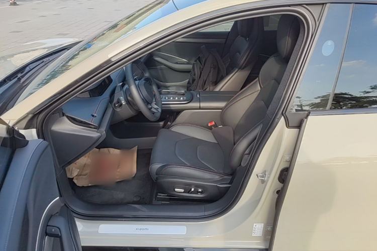Used Xiaomi Auto SU7 2024 Rear-Drive Ultra-Long Range Advanced Pro-Level Intelligent Driving Version Left Front Seat