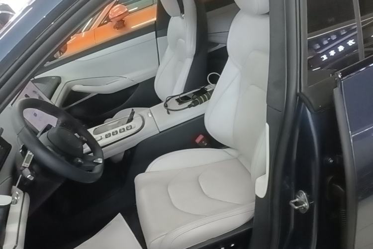 Used Xiaomi Auto SU7 2024 Four-Wheel Drive Ultra-Long Range Advanced Intelligent Driving Max Edition Left Front Seat