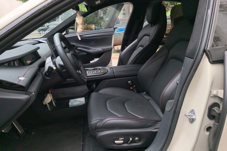 Used Xiaomi Auto SU7 2024 Four-Wheel Drive Ultra-Long Range Advanced Intelligent Driving Max Edition Left Front Seat