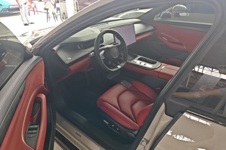Used Xiaomi Auto SU7 2024 Rear-Drive Long-Range Intelligent Driving Version Left Front Seat