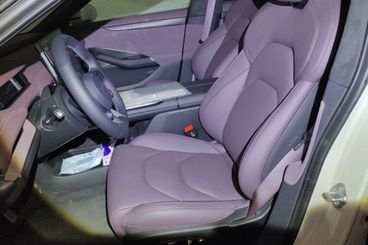 Used Xiaomi Auto SU7 2024 Four-Wheel Drive Ultra-Long Range Advanced Intelligent Driving Max Edition Left Front Seat