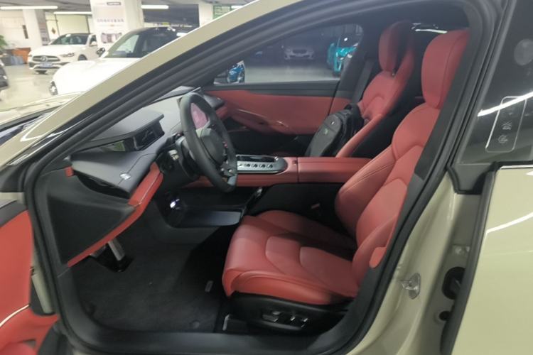 Used Xiaomi Auto SU7 2024 Four-Wheel Drive Ultra-Long Range Advanced Intelligent Driving Max Edition Left Front Seat