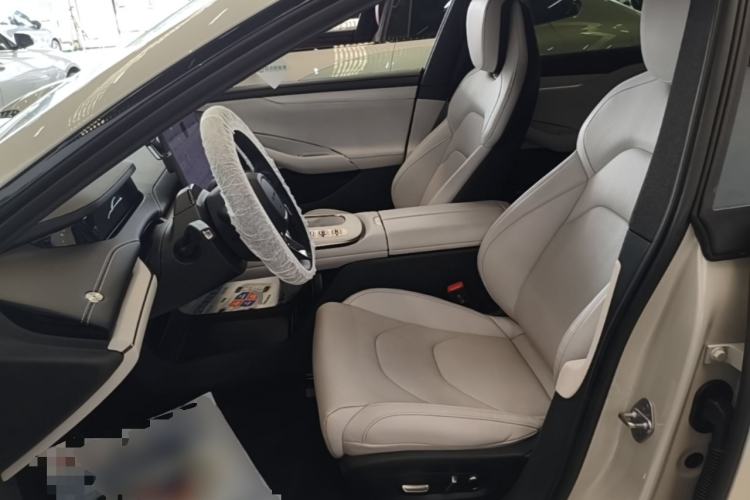 Used Xiaomi Auto SU7 2024 Rear-Drive Ultra-Long Range Advanced Pro-Level Intelligent Driving Version Left Front Seat