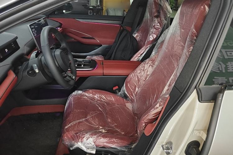 Used Xiaomi Auto SU7 2024 Rear-Drive Long-Range Intelligent Driving Version Left Front Seat